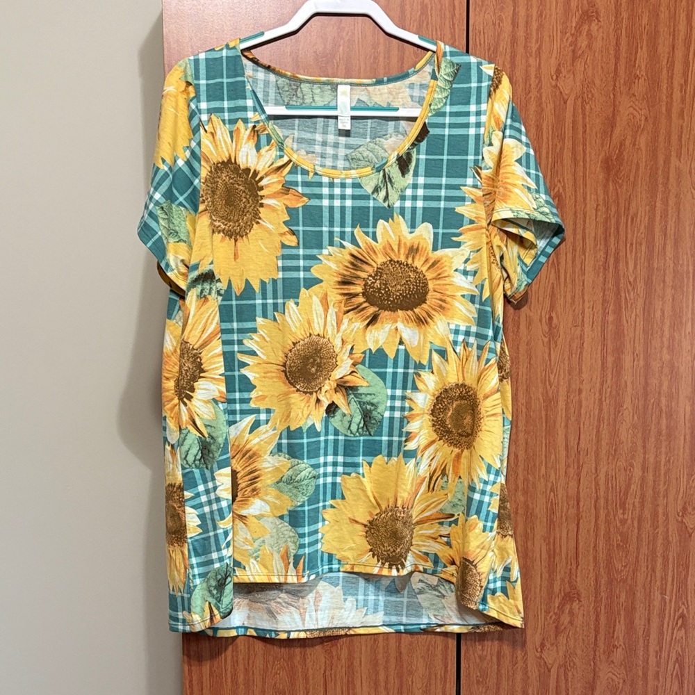 LuLaRoe Turquoise Sunflower Plaid Short Sleeve Tee